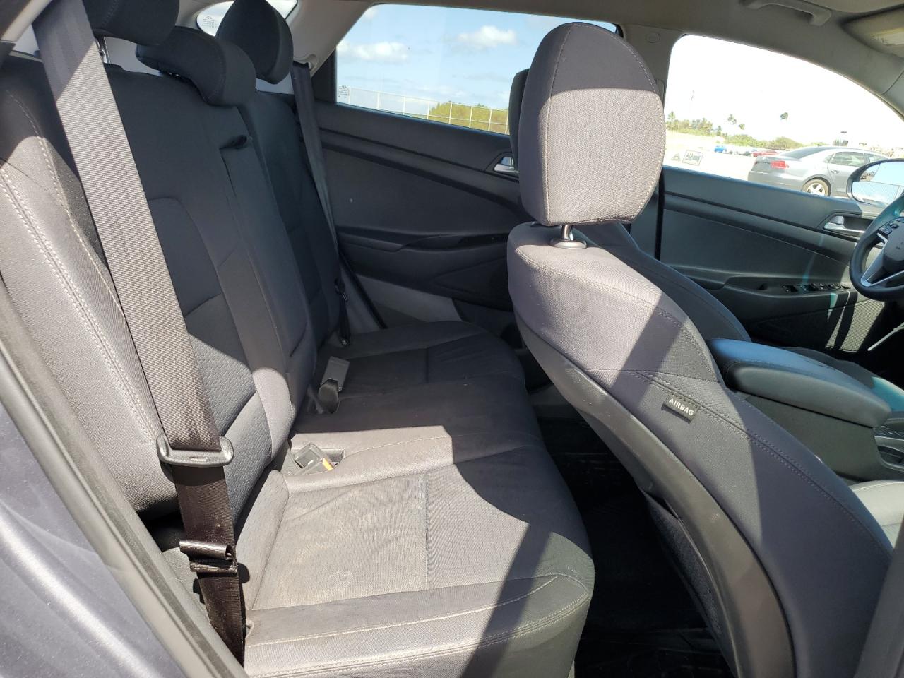 KM8J23A41KU004325 2019 Hyundai Tucson Se