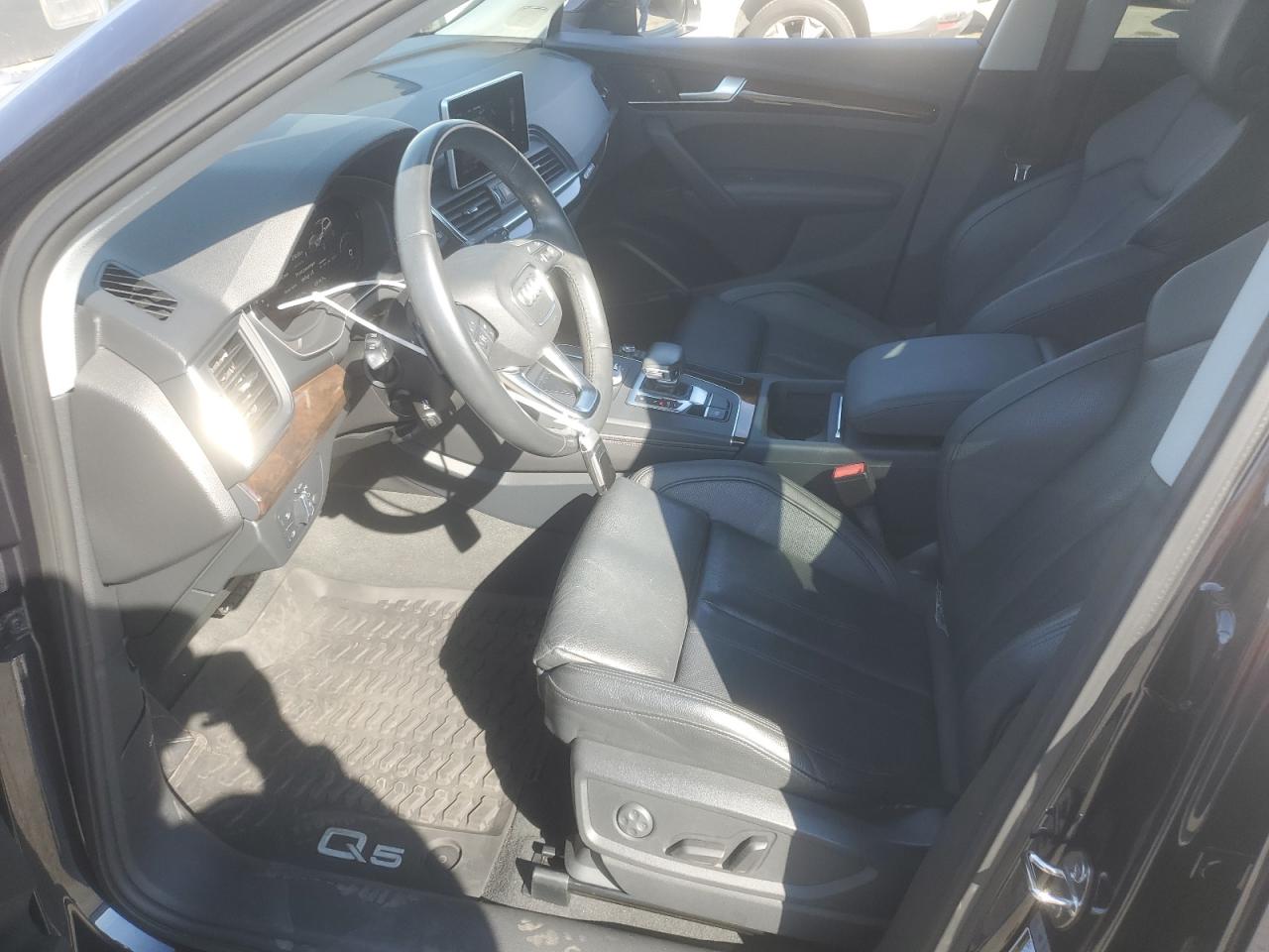 WA1BNAFY3K2043312 2019 Audi Q5 Premium Plus