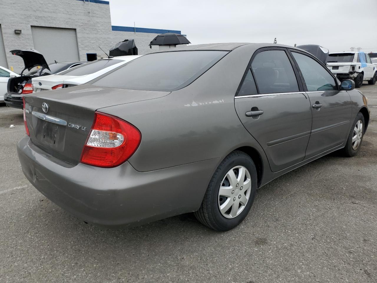 JTDBE32K330182890 2003 Toyota Camry Le