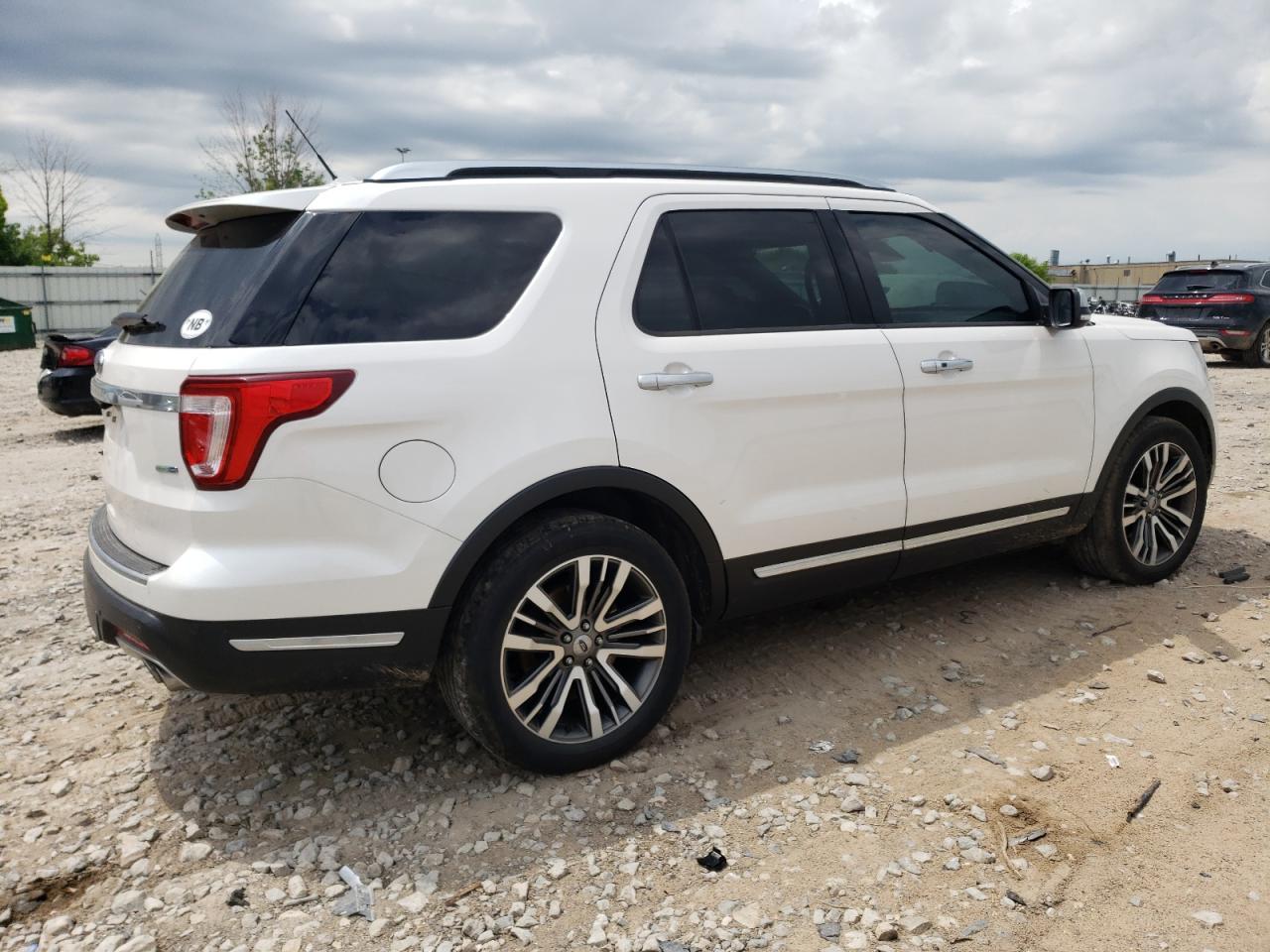 1FM5K8HT3JGA55835 2018 Ford Explorer Platinum