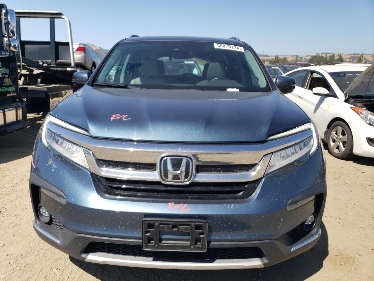 2019 Honda Pilot Touring vin: 5FNYF5H6XKB001314