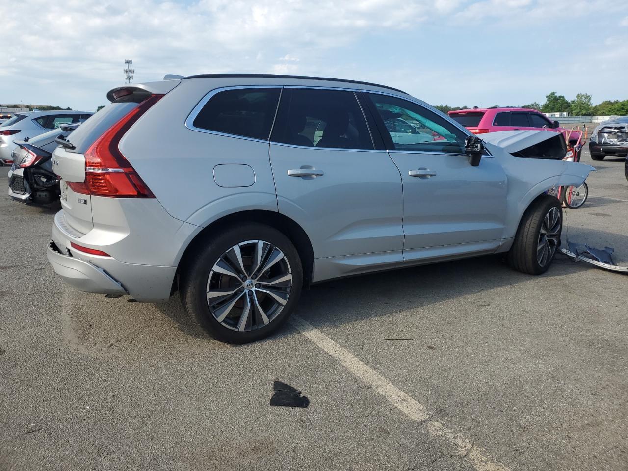 2022 Volvo Xc60 B5 Momentum vin: YV4L12RK9N1010423