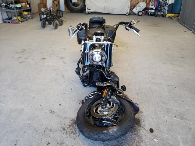 2021 HARLEY-DAVIDSON FLHCS 1HD1YBK12MB049384