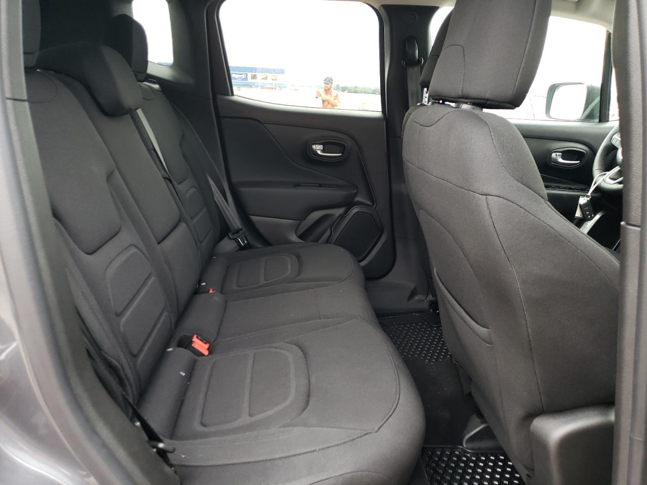 ZACNJDB13NPN82190 2022 Jeep Renegade Latitude