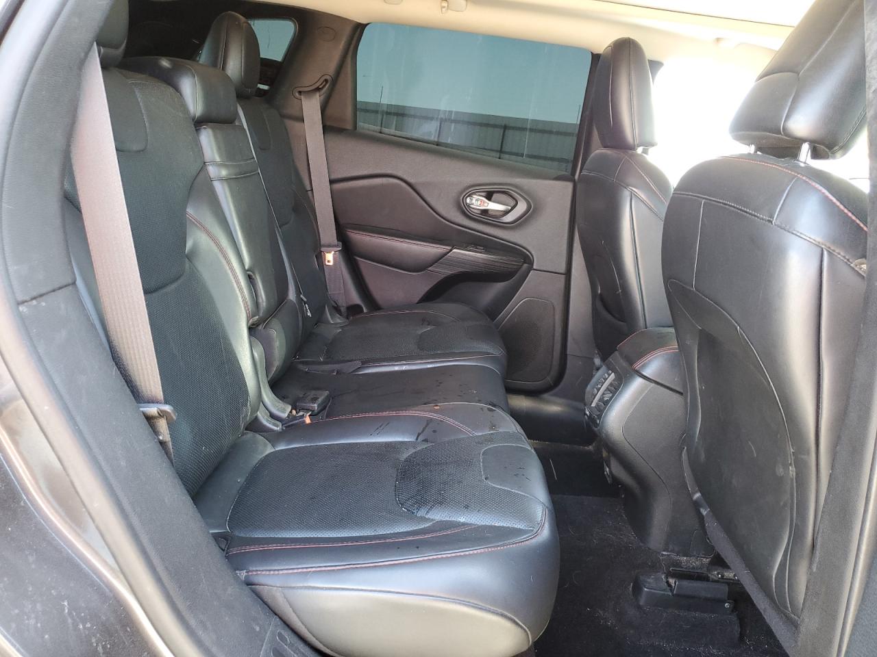 1C4PJMBS5FW662356 2015 Jeep Cherokee Trailhawk