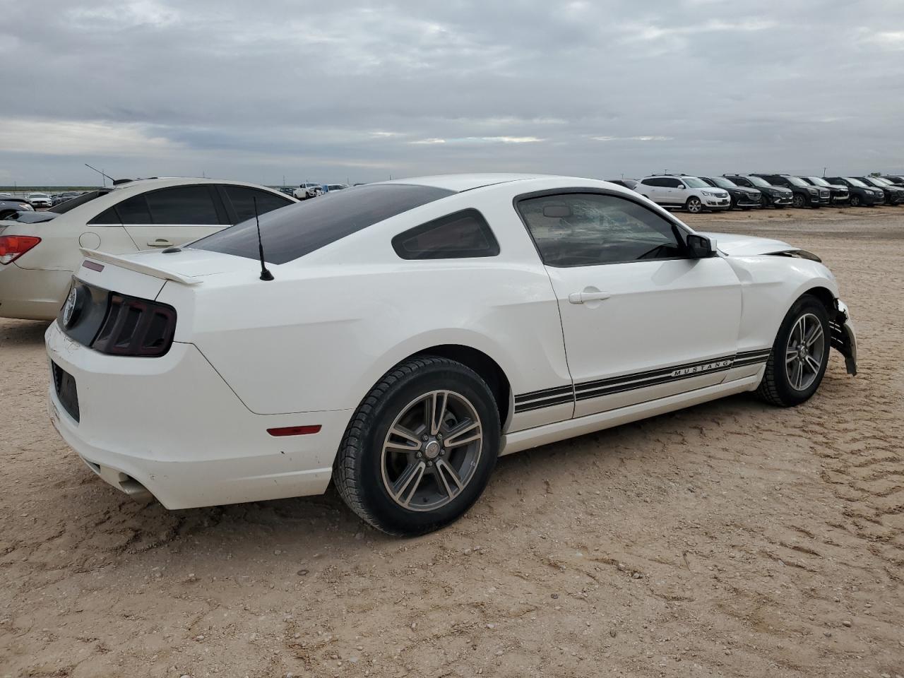 2013 Ford Mustang vin: 1ZVBP8AM0D5227571