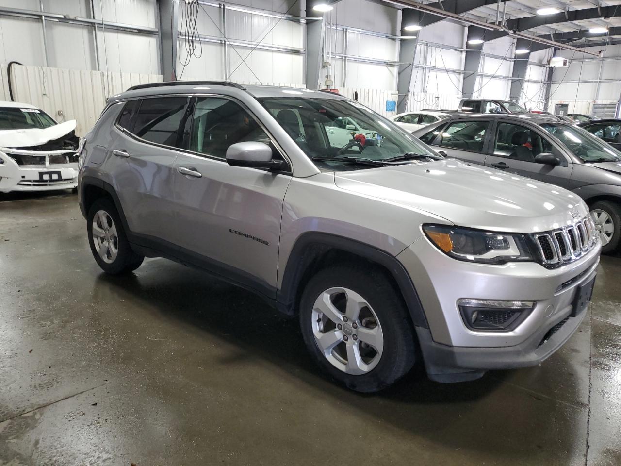 3C4NJDBB6JT331727 2018 Jeep Compass Latitude