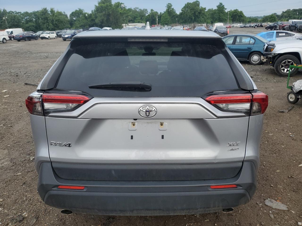 JTMP1RFVXLD057953 2020 Toyota Rav4 Xle