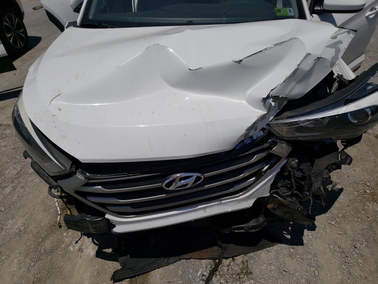 KM8J3CA41JU613264 2018 Hyundai Tucson Sel