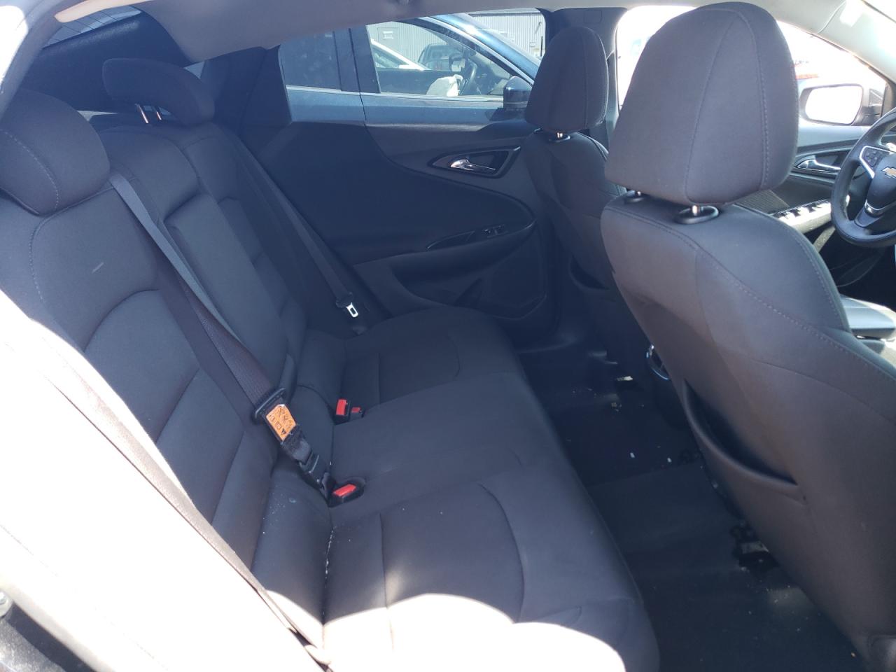 1G1ZD5ST5KF159122 2019 Chevrolet Malibu Lt