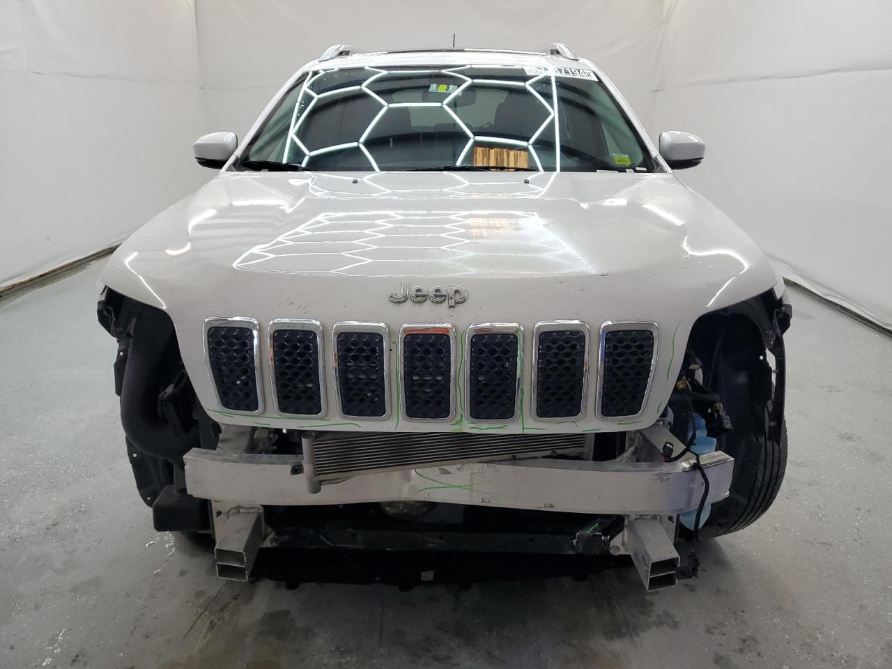 1C4PJMDX4KD438235 2019 Jeep Cherokee Limited