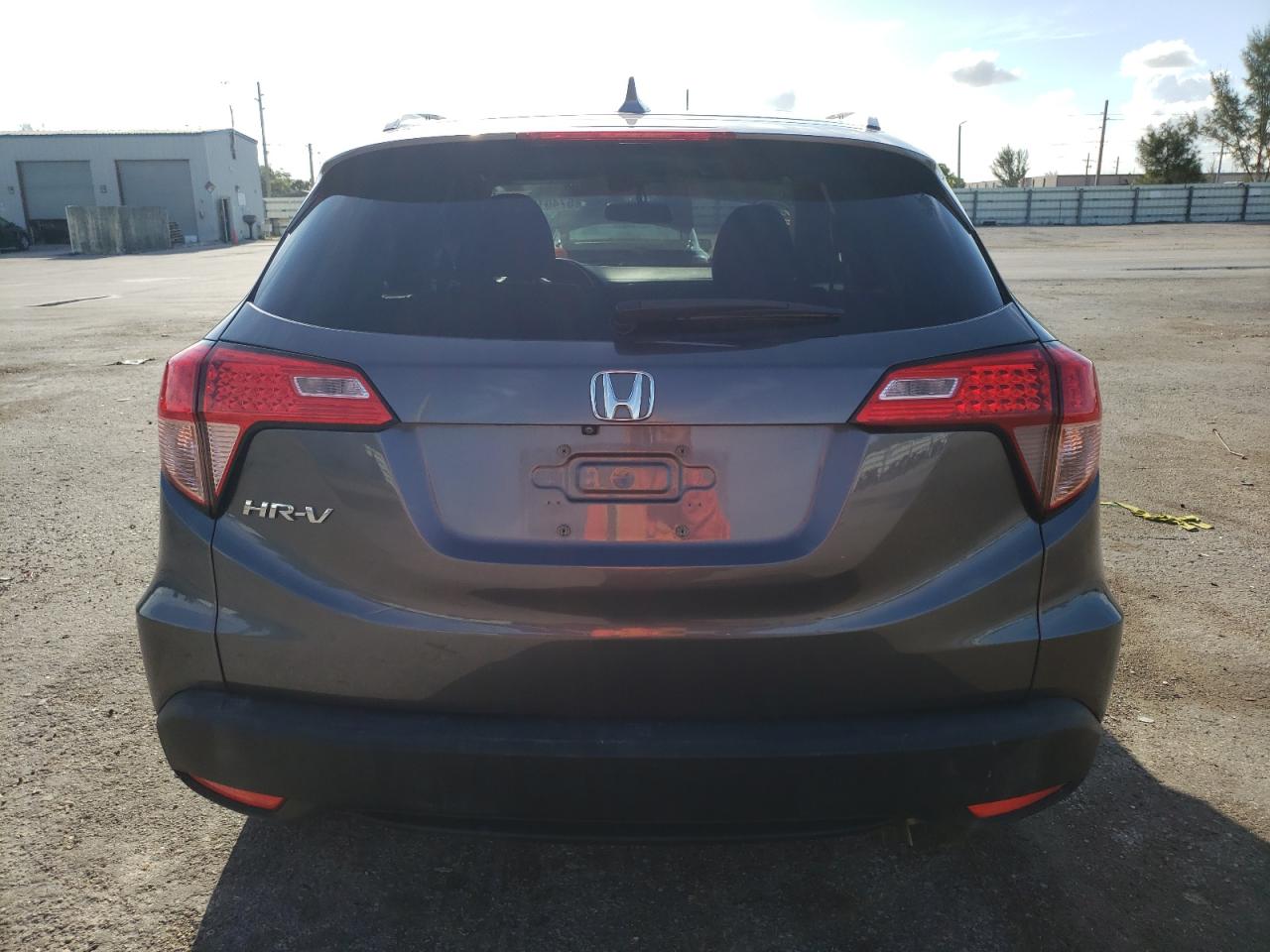 3CZRU5H74GM737083 2016 Honda Hr-V Exl