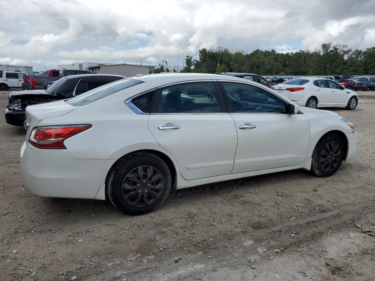 1N4AL3AP9FN343674 2015 Nissan Altima 2.5