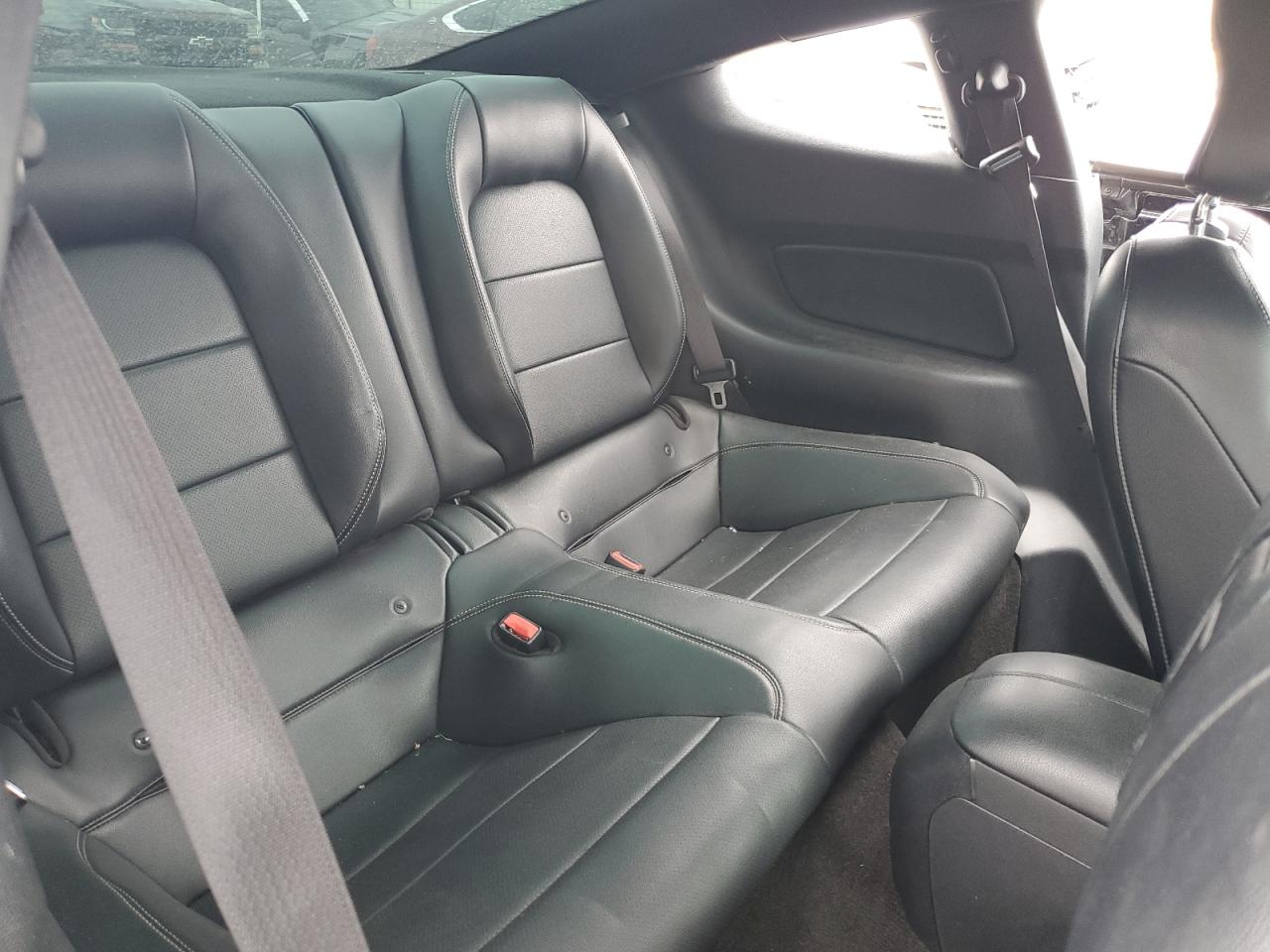 1FA6P8TH9F5423098 2015 Ford Mustang