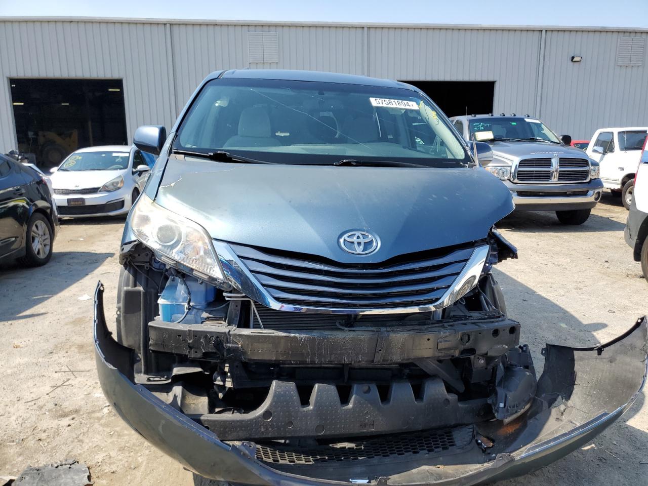 5TDKK3DC2FS588806 2015 Toyota Sienna Le