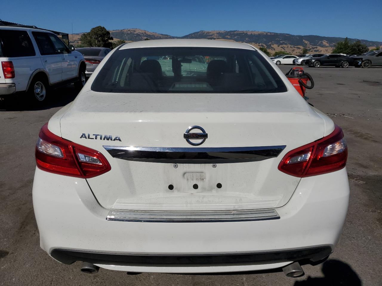 1N4AL3AP7HC228652 2017 Nissan Altima 2.5