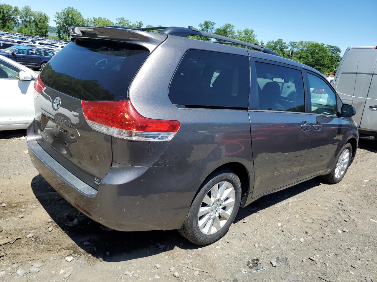 5TDJK3DC9ES074168 2014 Toyota Sienna Le