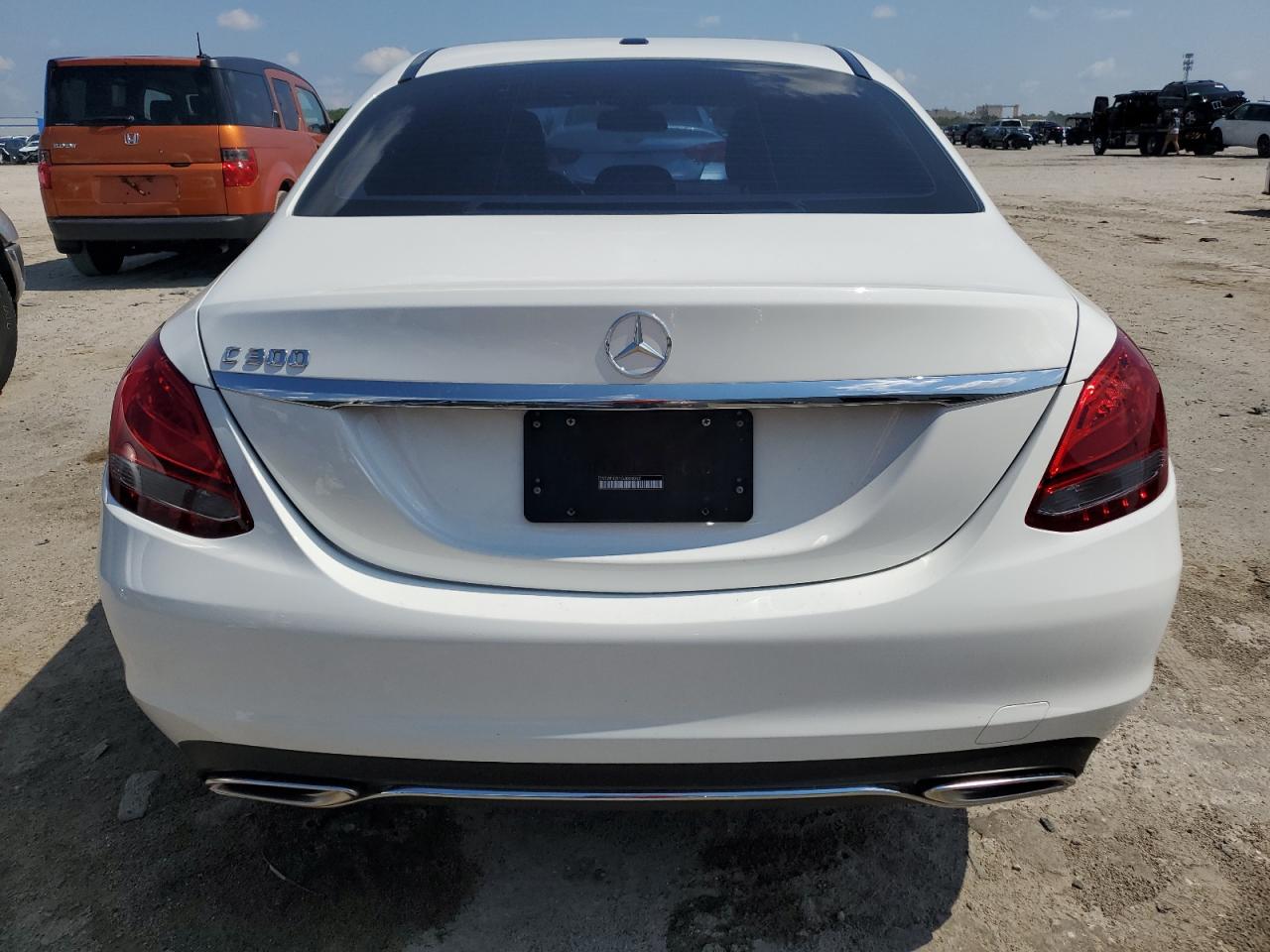 55SWF4JB1GU098062 2016 Mercedes-Benz C 300