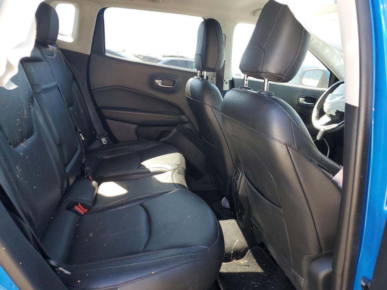 3C4NJDCB4KT661088 2019 Jeep Compass Limited