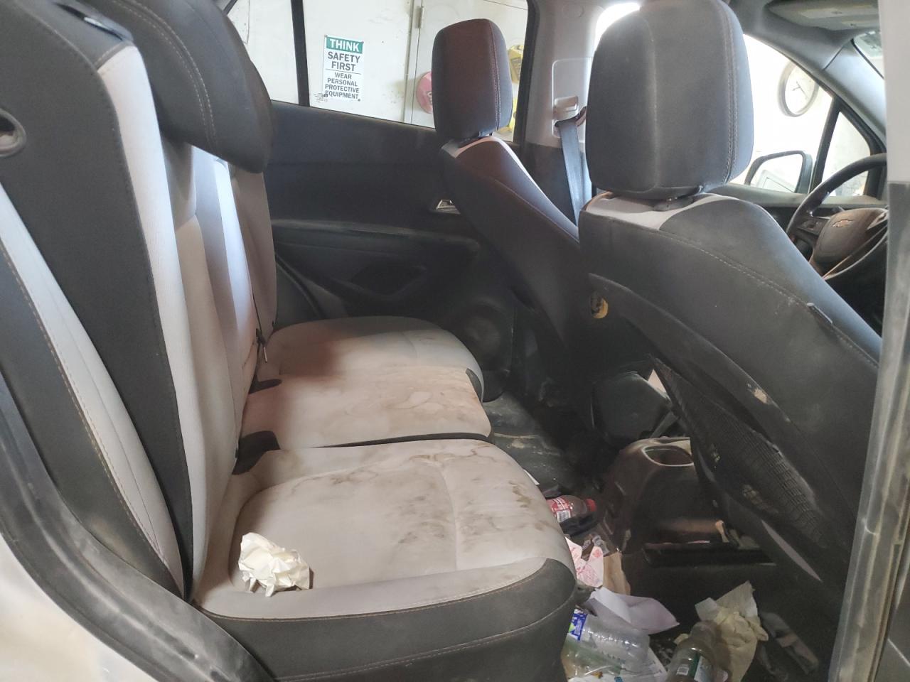 3GNCJPSB5HL148121 2017 Chevrolet Trax 1Lt