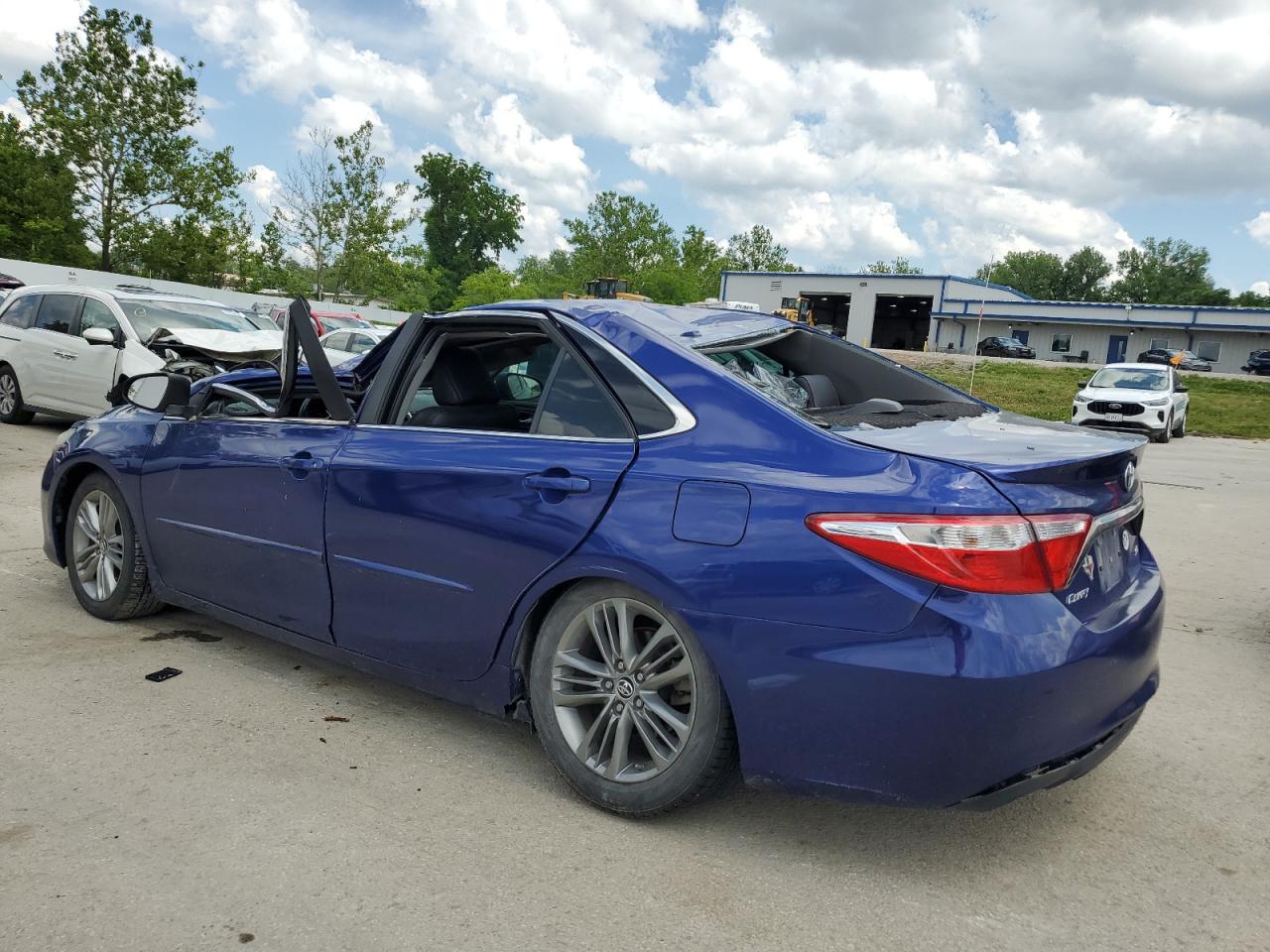 2016 Toyota Camry Le vin: 4T1BF1FK4GU545042