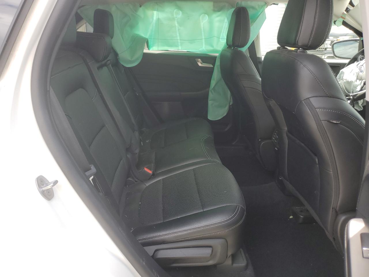 1FMCU0LZ6NUA38159 2022 Ford Escape Titanium