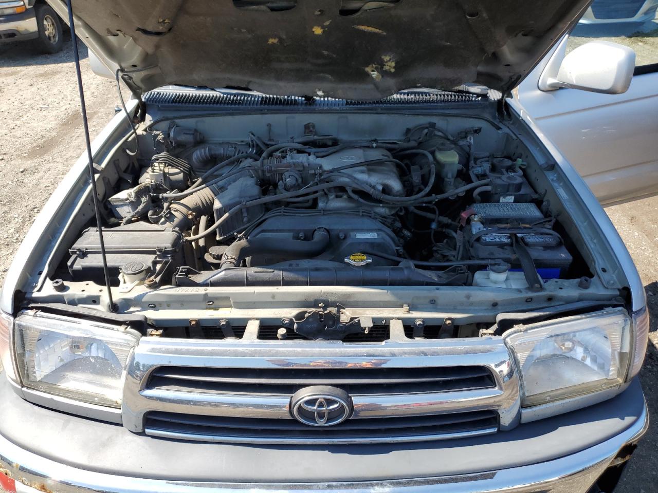 JT3HN86R2Y0307890 2000 Toyota 4Runner Sr5