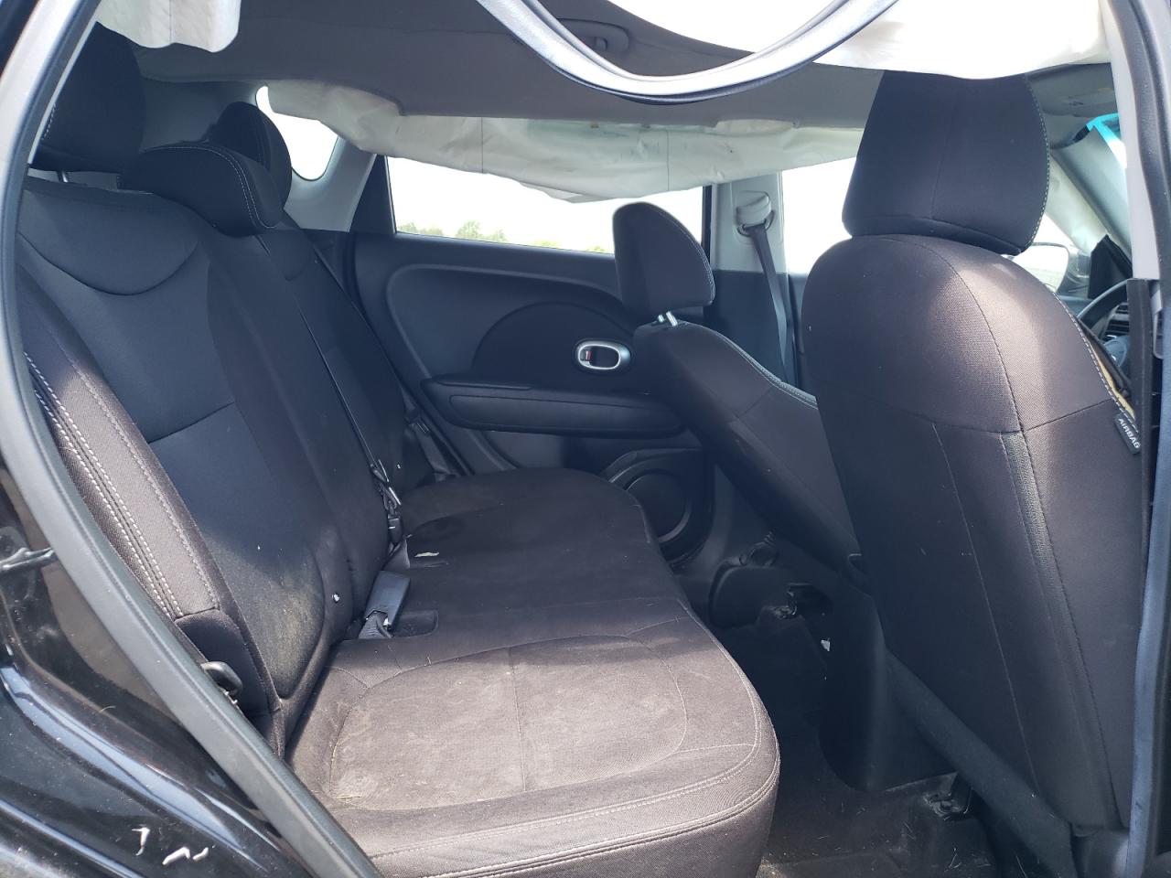 KNDJN2A29J7896681 2018 Kia Soul