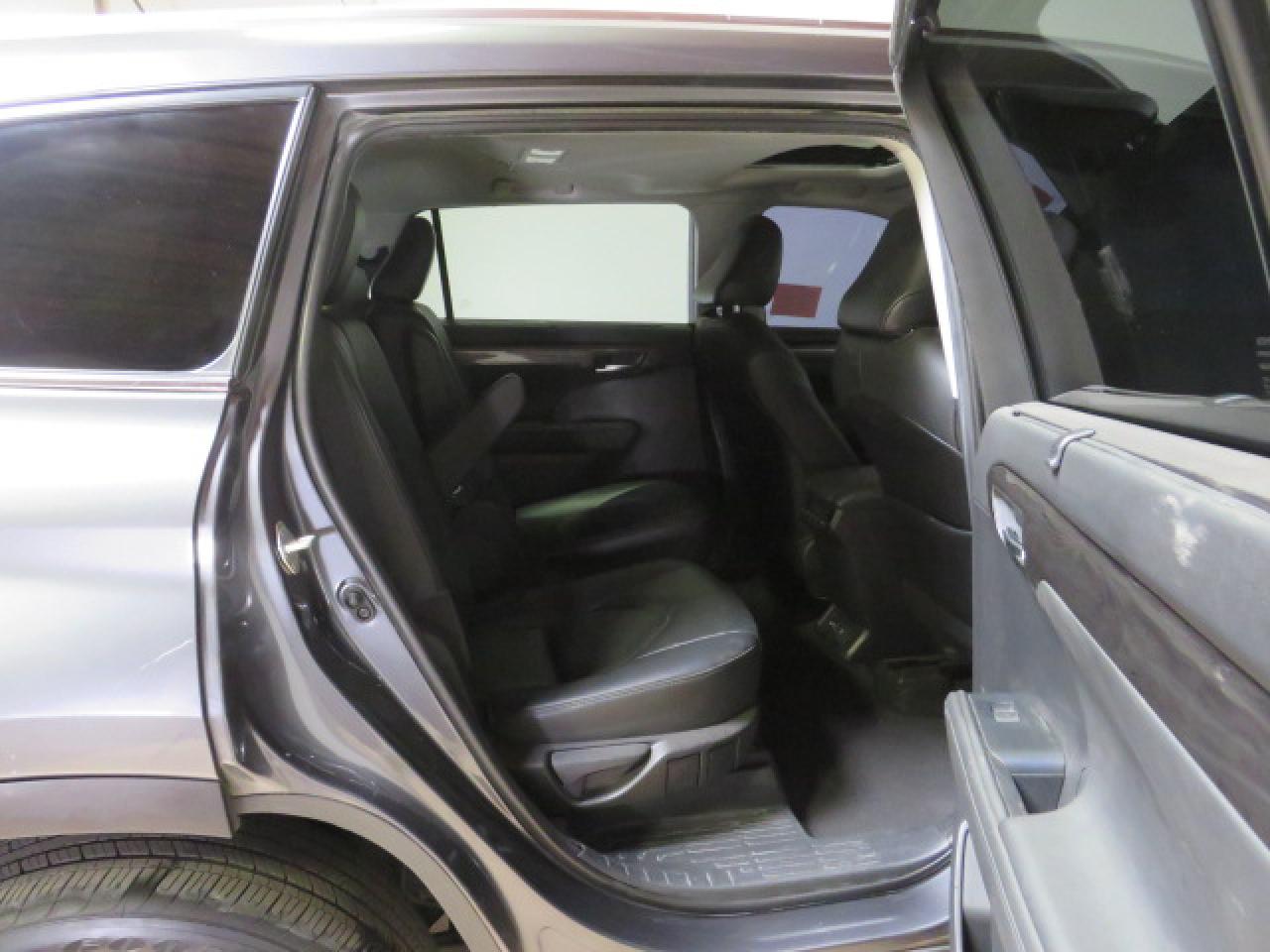 5TDDZRBH8LS006936 2020 Toyota Highlander Limited