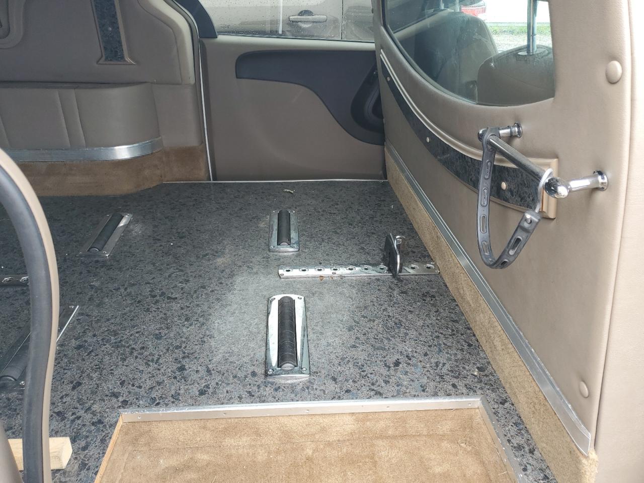 2A4RR5DG5BR780906 2011 Chrysler Town & Country Touring