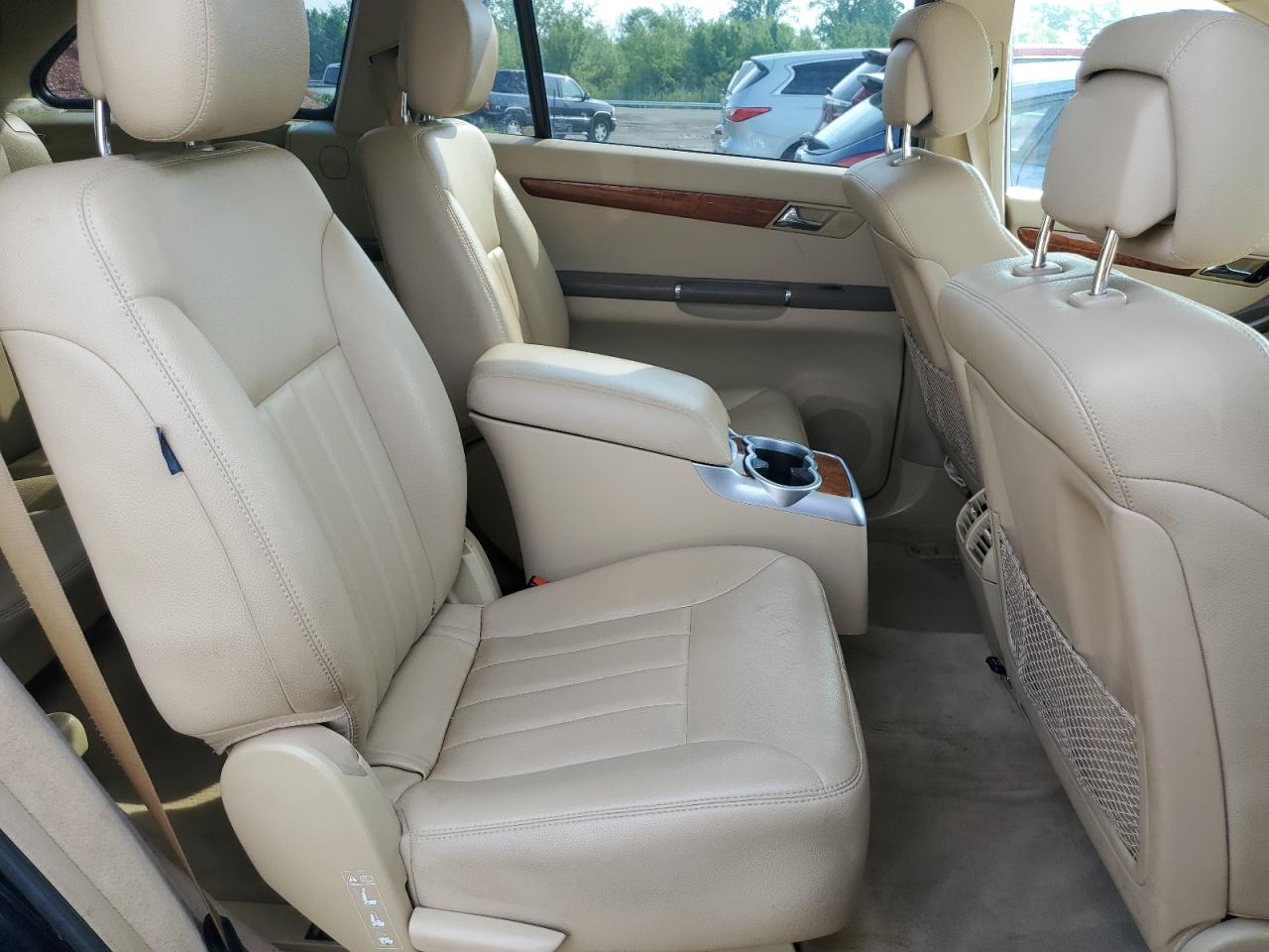 4JGCB65E78A074550 2008 Mercedes-Benz R 350