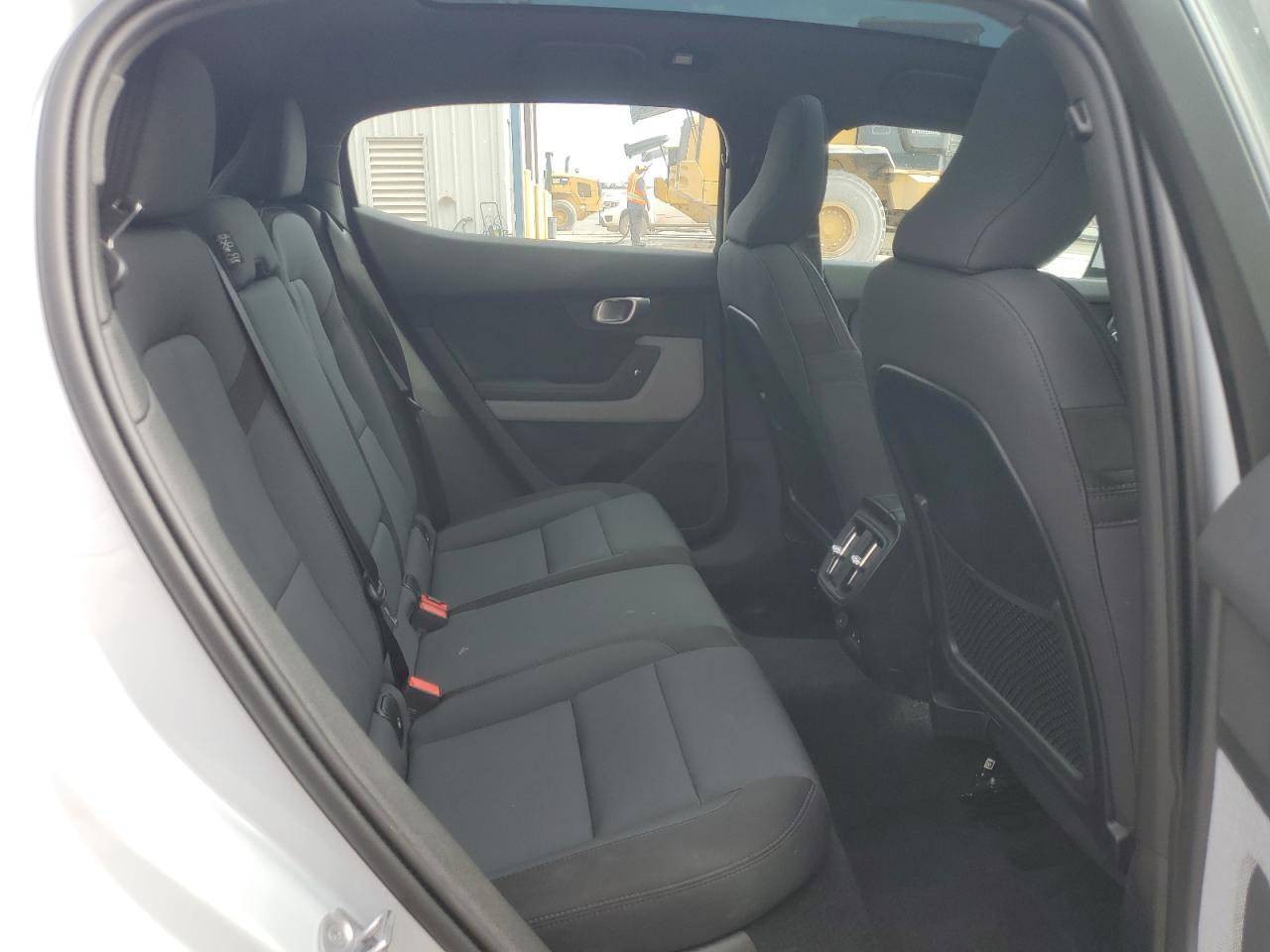 YSMED3KA5PL156632 2023 Polestar 2