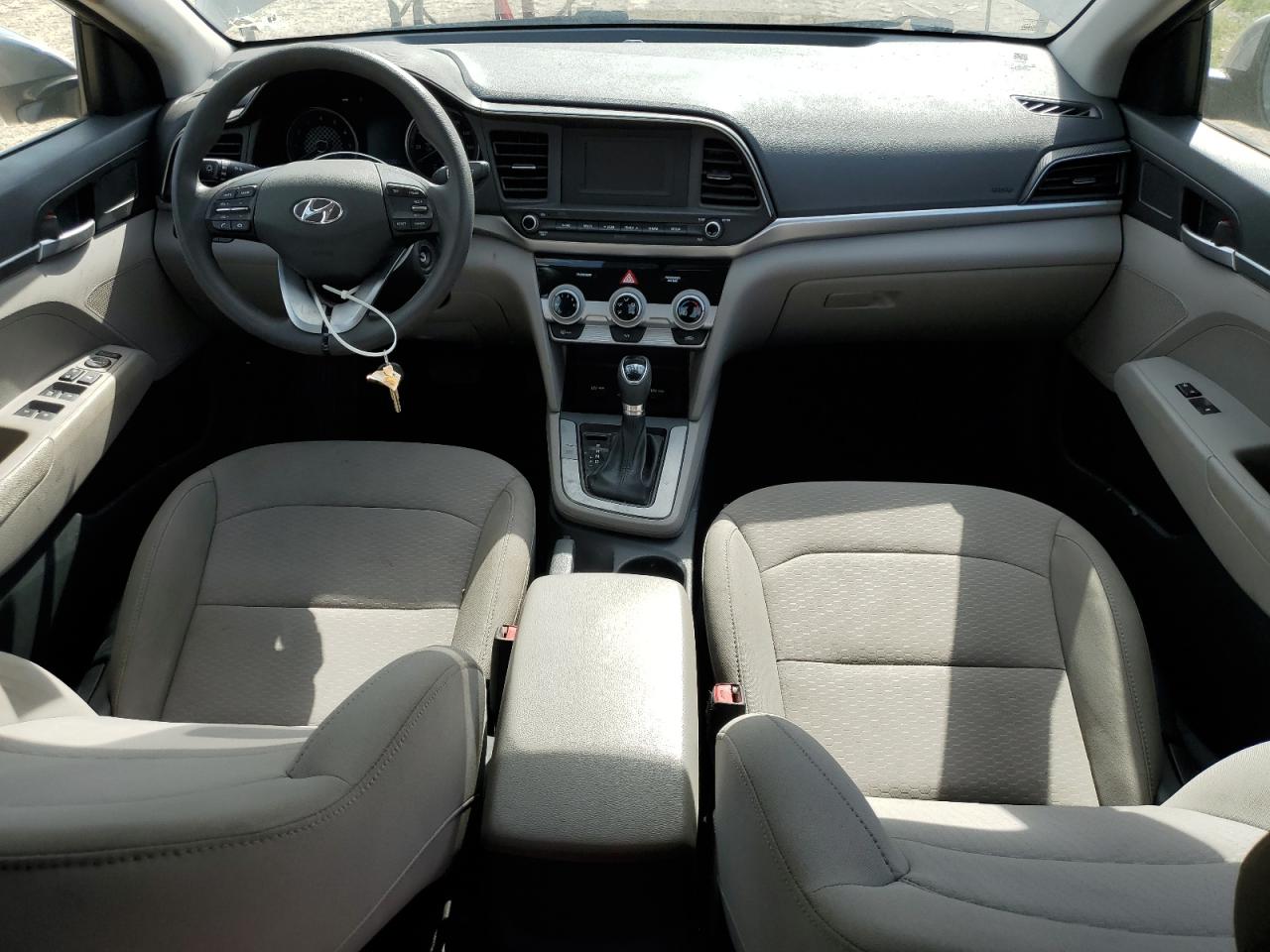 5NPD74LF2KH486594 2019 Hyundai Elantra Se
