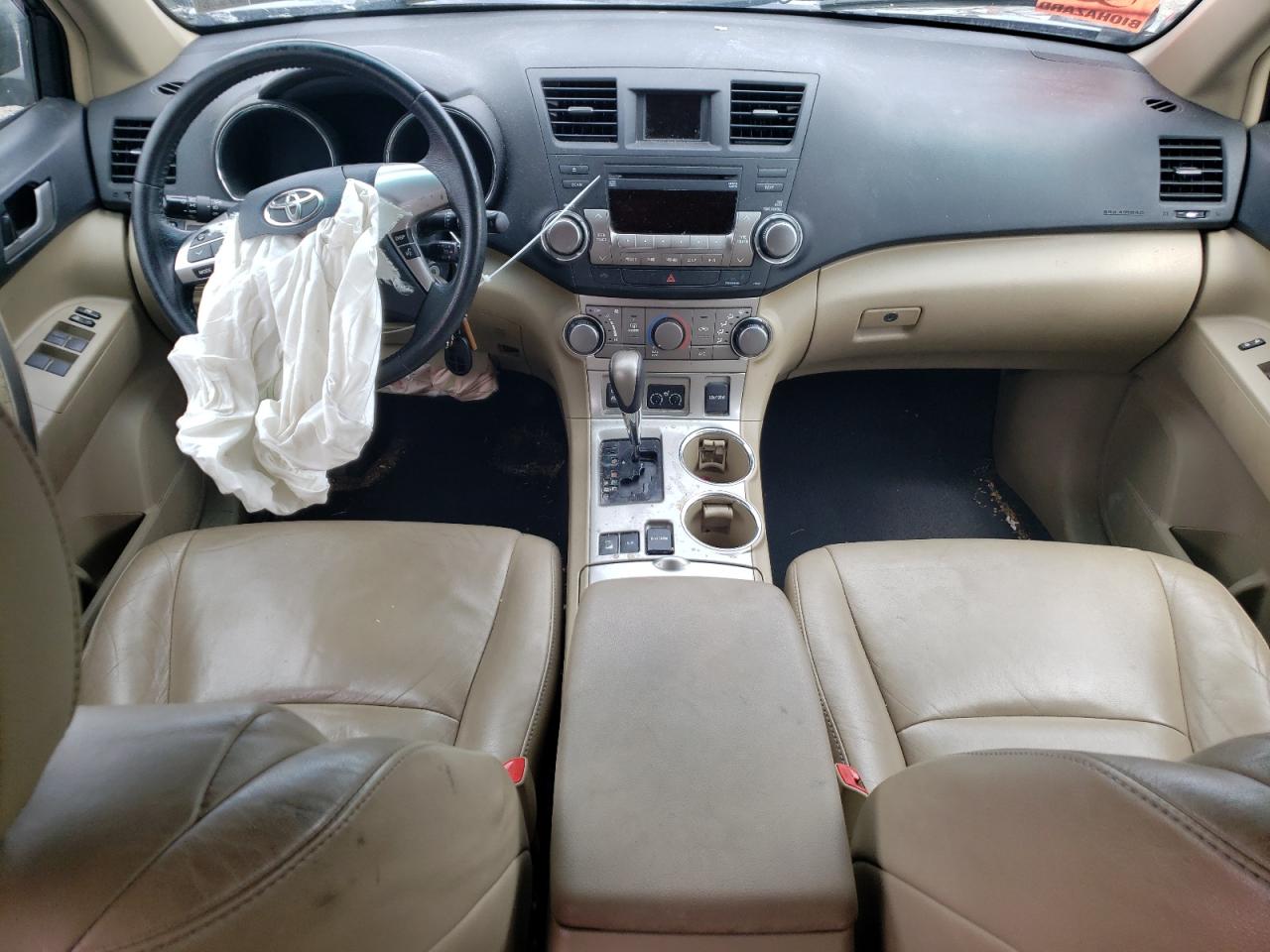 5TDBK3EH1CS145682 2012 Toyota Highlander Base