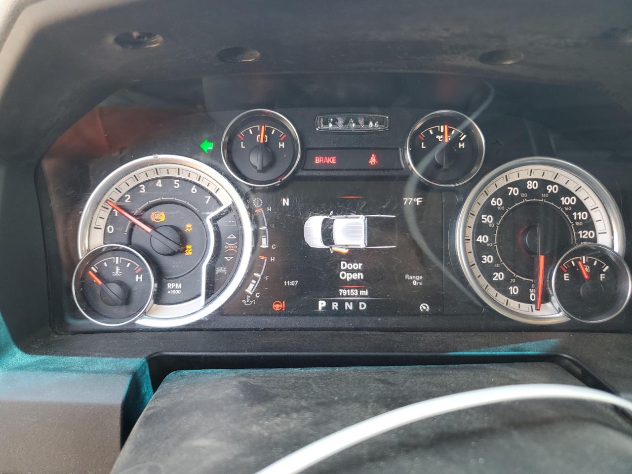 1C6RR7GT2DS609629 2013 Ram 1500 Slt