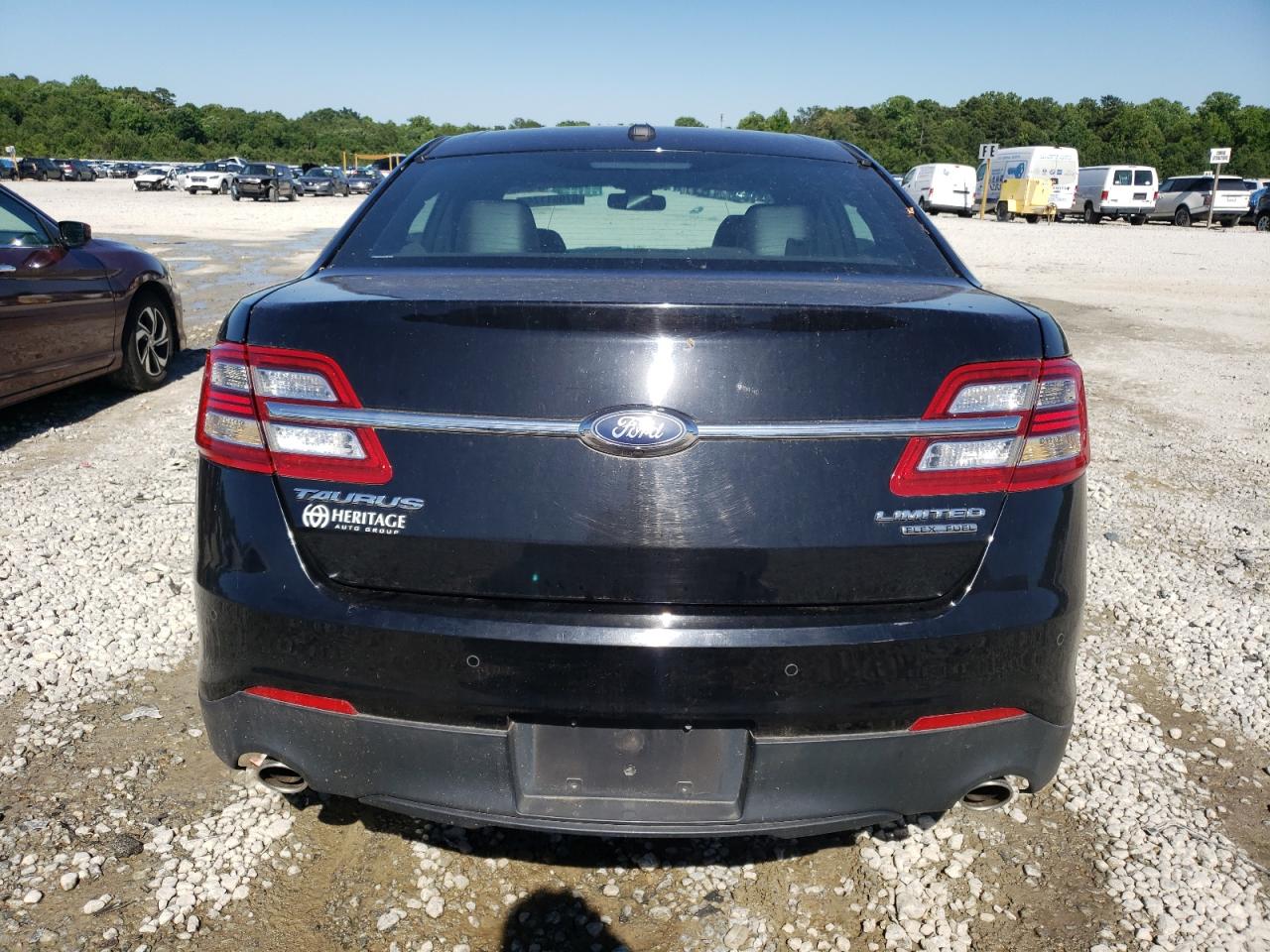 1FAHP2F86HG120840 2017 Ford Taurus Limited