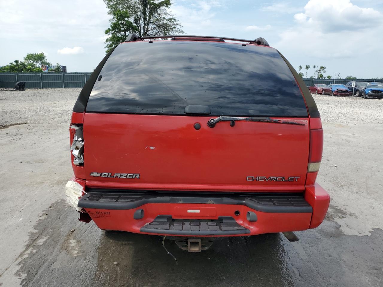 1GNCT18W9YK102147 2000 Chevrolet Blazer