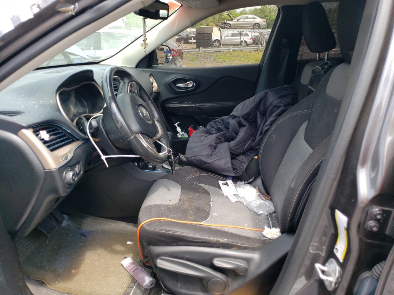 1C4PJMCB0EW166037 2014 Jeep Cherokee Latitude