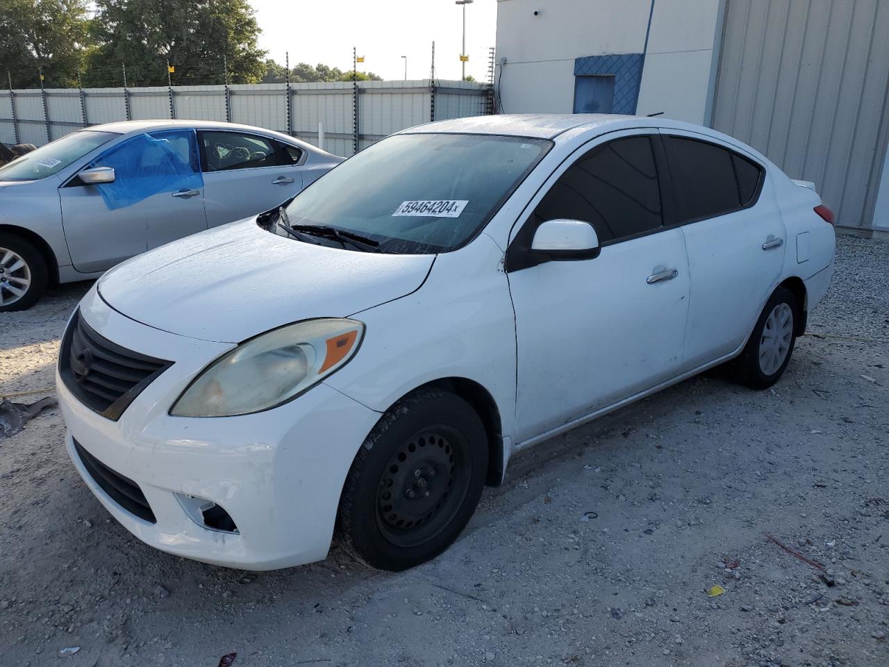 2013 Nissan Versa S vin: 3N1CN7AP5DL864864