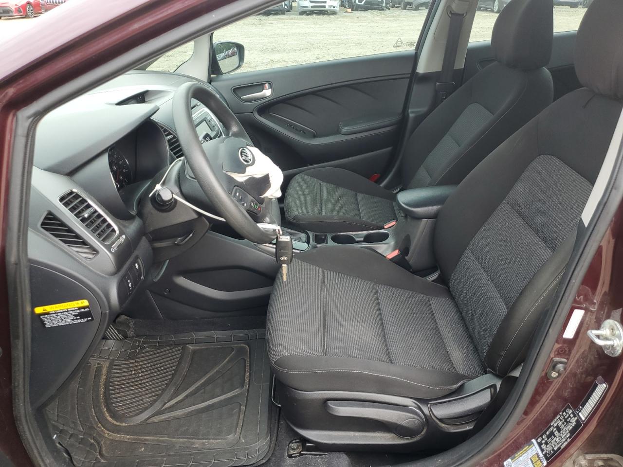 3KPFK4A71HE011440 2017 Kia Forte Lx