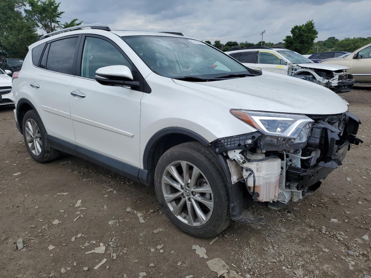 2T3DFREV8HW584972 2017 Toyota Rav4 Limited