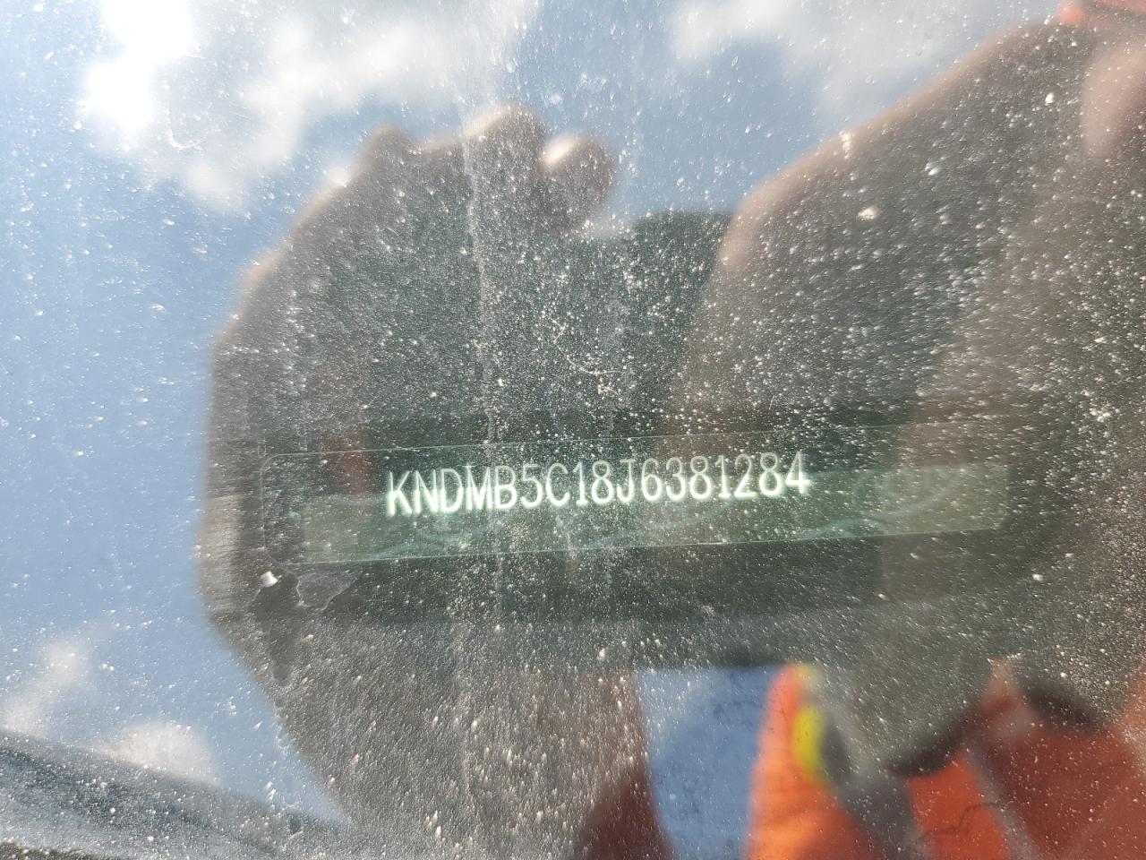 KNDMB5C18J6381284 2018 Kia Sedona Lx