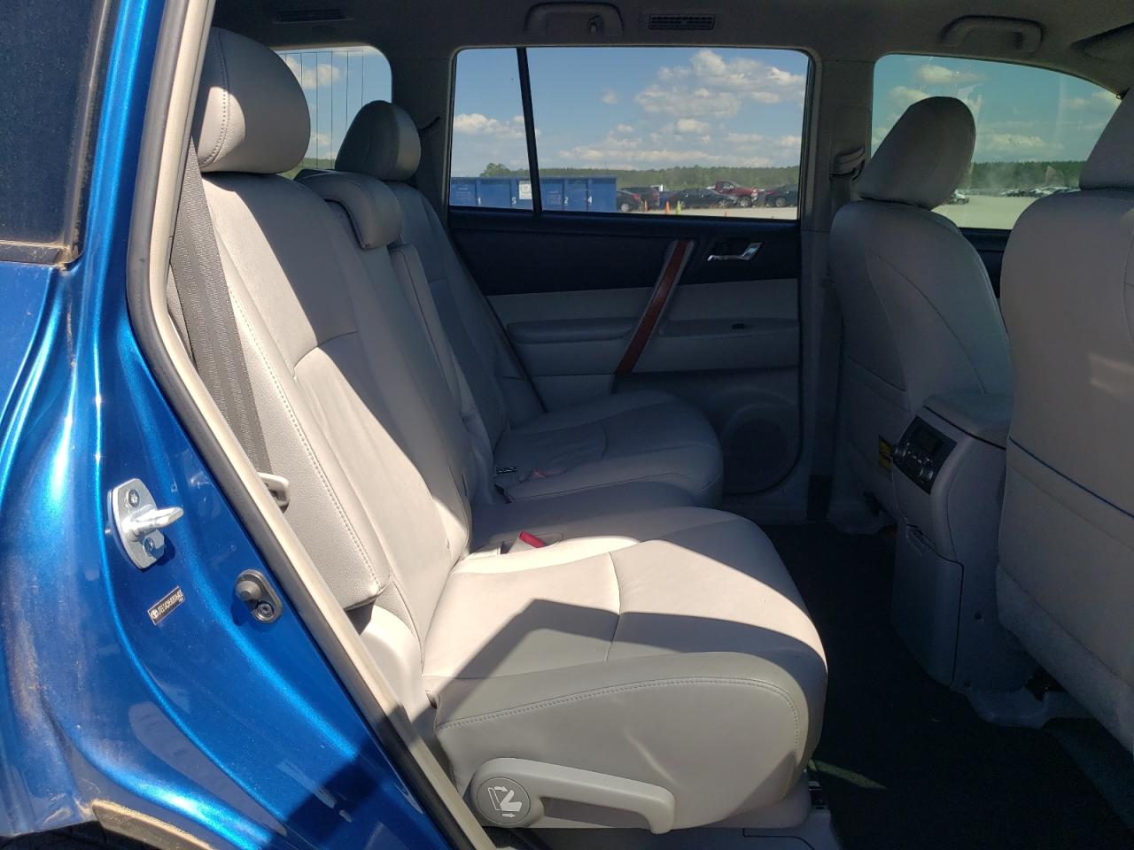 JTEES42A582006403 2008 Toyota Highlander Limited