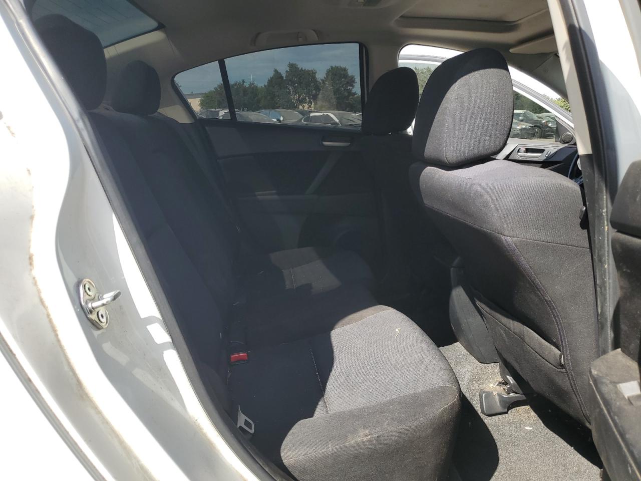 JM1BL1VF0B1402777 2011 Mazda 3 I