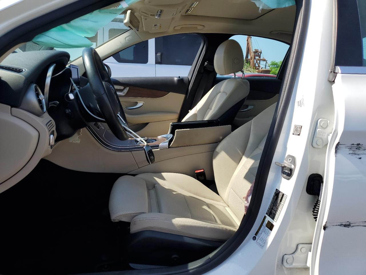 55SWF8EB1KU302904 2019 Mercedes-Benz C 300 4Matic