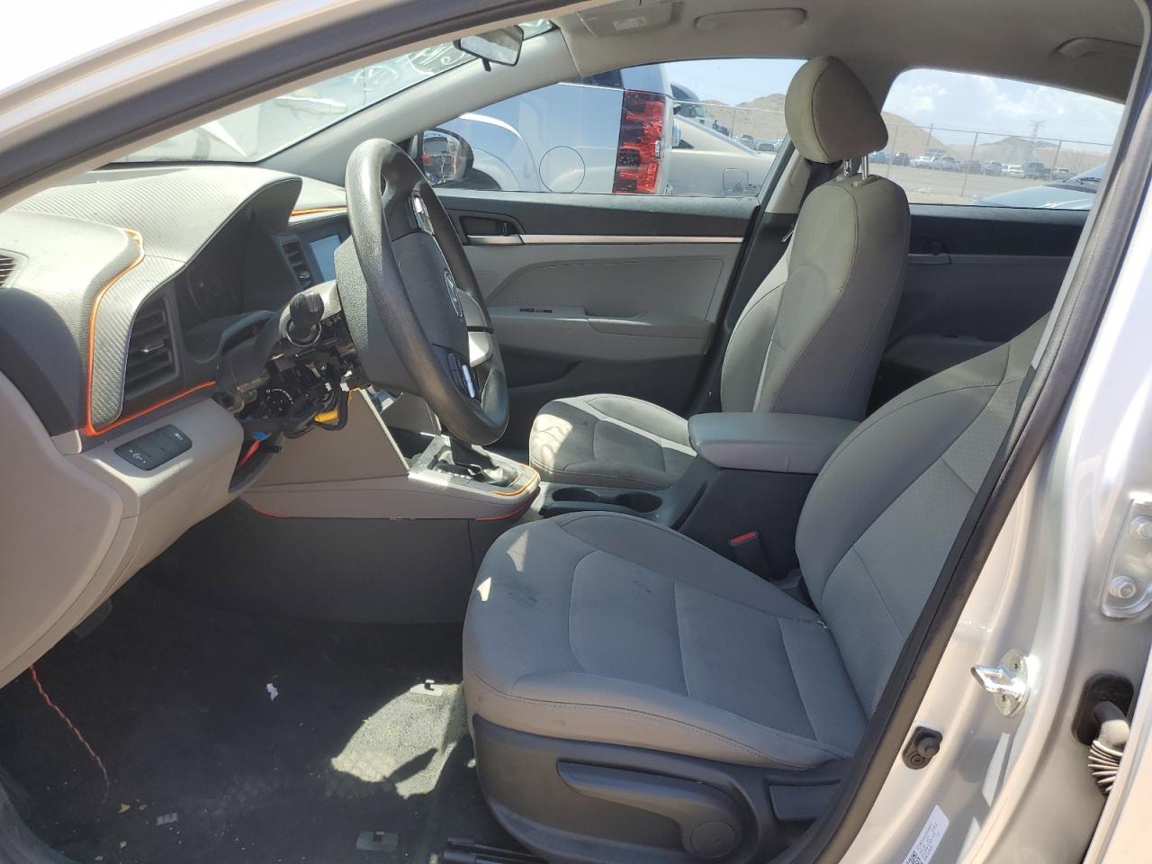 5NPD74LF1KH490281 2019 Hyundai Elantra Se