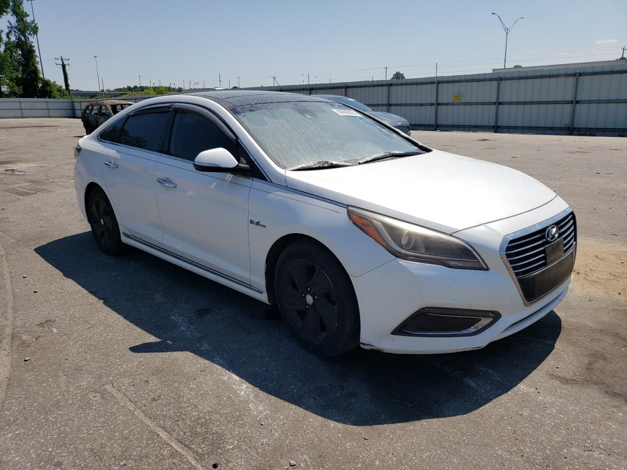 2016 Hyundai Sonata Hybrid vin: KMHE34L17GA018763