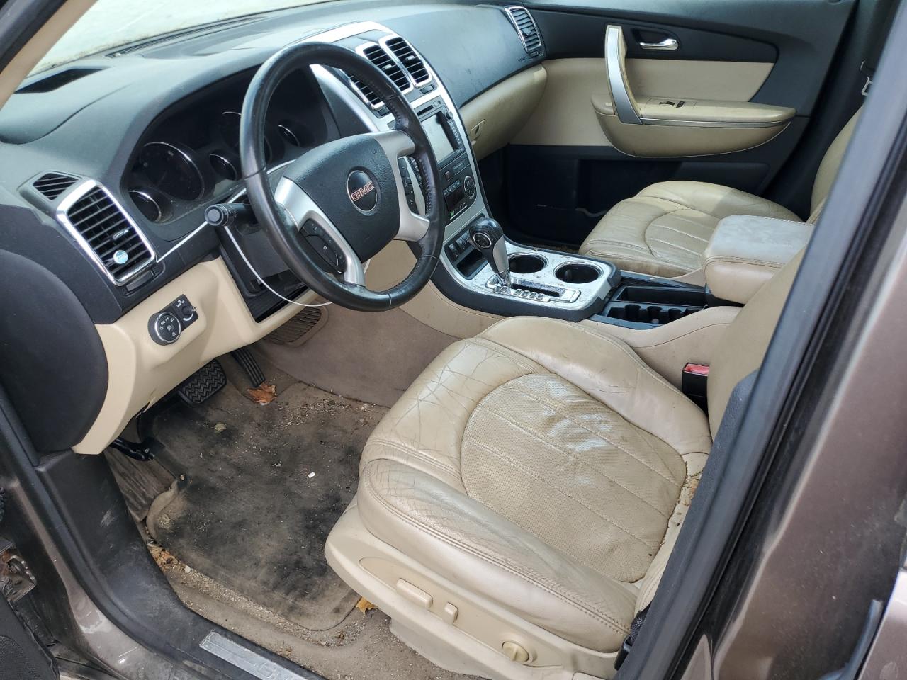 1GKLRNED5AJ137205 2010 GMC Acadia Slt-2