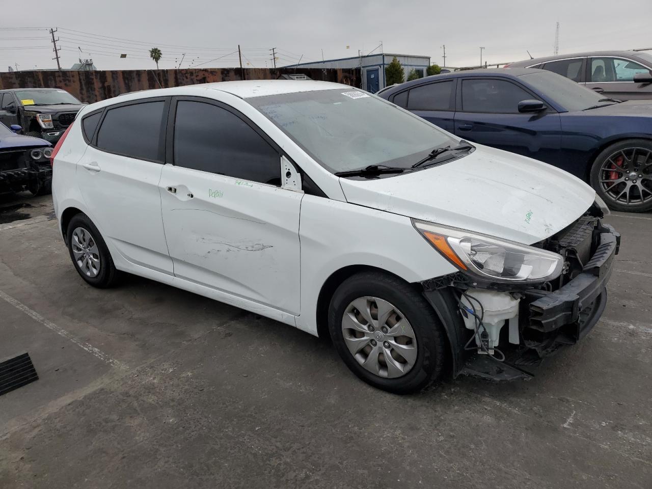 KMHCT5AE3FU219768 2015 Hyundai Accent Gs