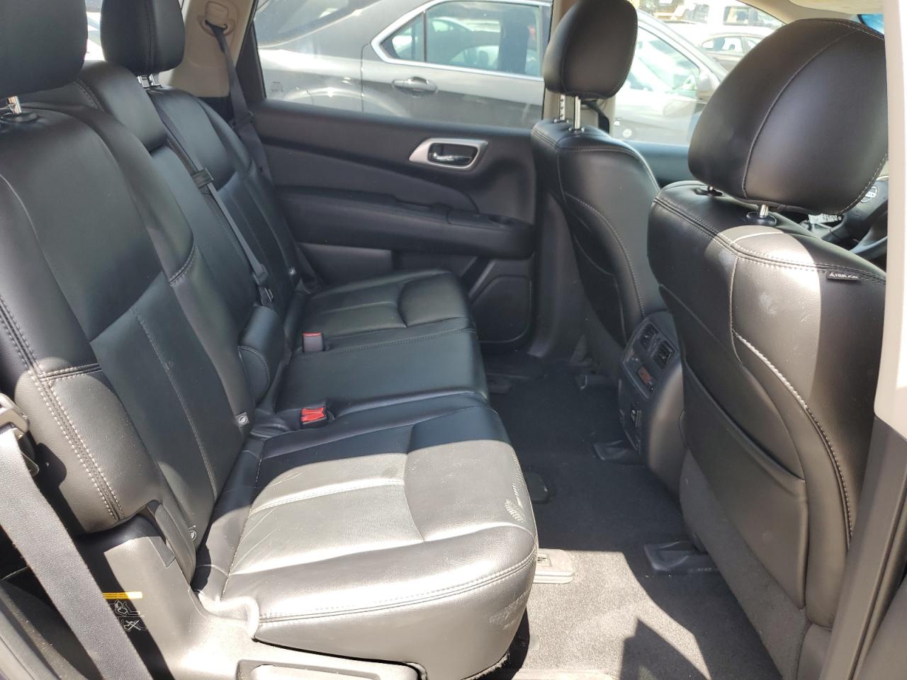 5N1AR2MN5FC657701 2015 Nissan Pathfinder S